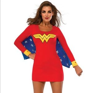 Women’s Wonder Woman Halloween Costume/Dress Small